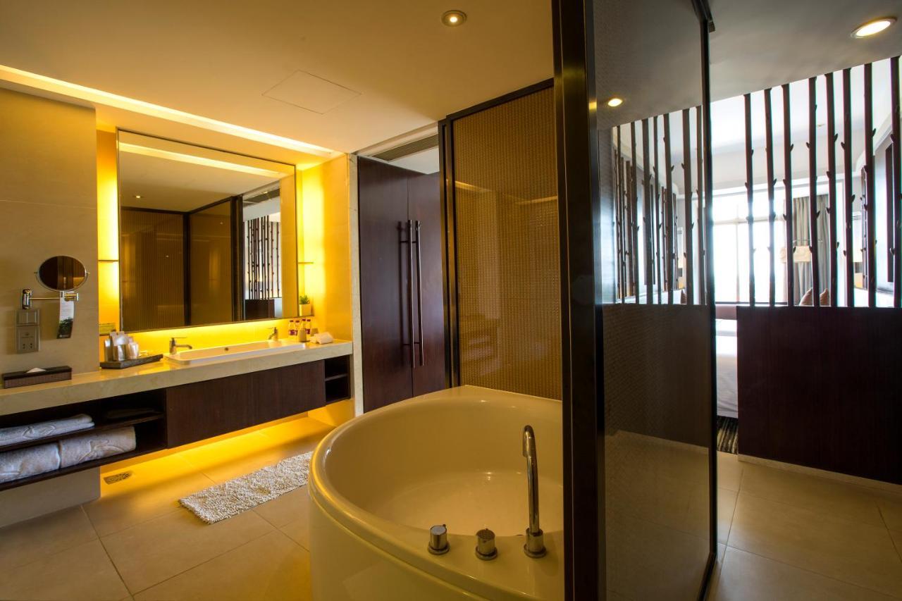 Mission Hills Resort Haikou Хайкоу Экстерьер фото