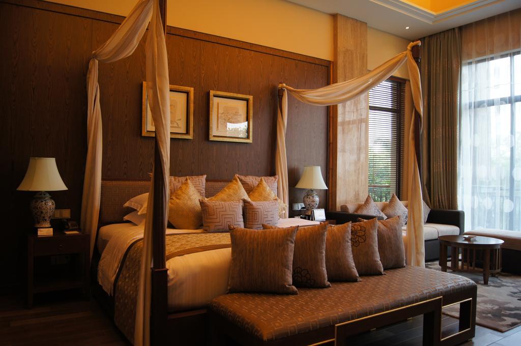 Mission Hills Resort Haikou Хайкоу Экстерьер фото