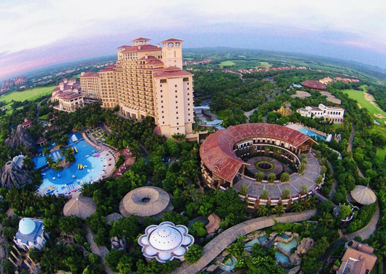 Mission Hills Resort Haikou Хайкоу Экстерьер фото